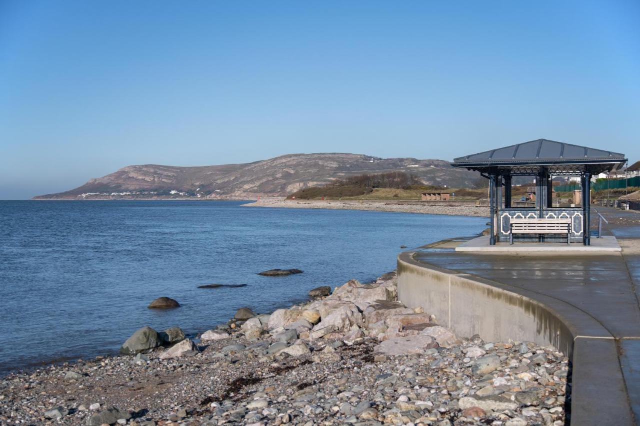 32 Deganwy Beach Bagian luar foto